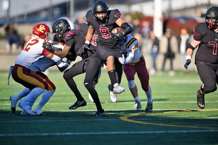a Central Catholic Tualatin 6A Oregon football final November 22 2023 Leon Neuschwander 35
